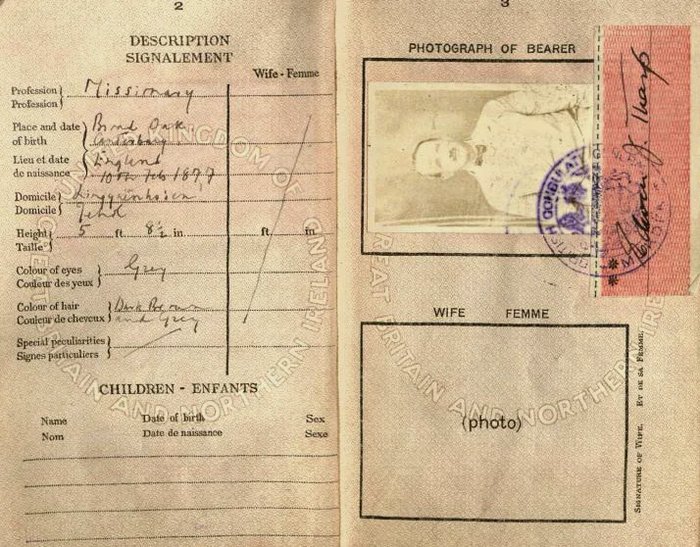 Information page, Edwin James Tharp's passport, March 27, 1936, Robert and Eva Tharp Collection.